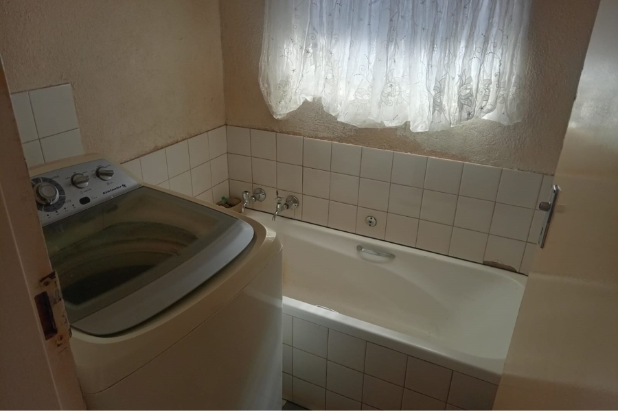 To Let 2 Bedroom Property for Rent in Doornkop Gauteng