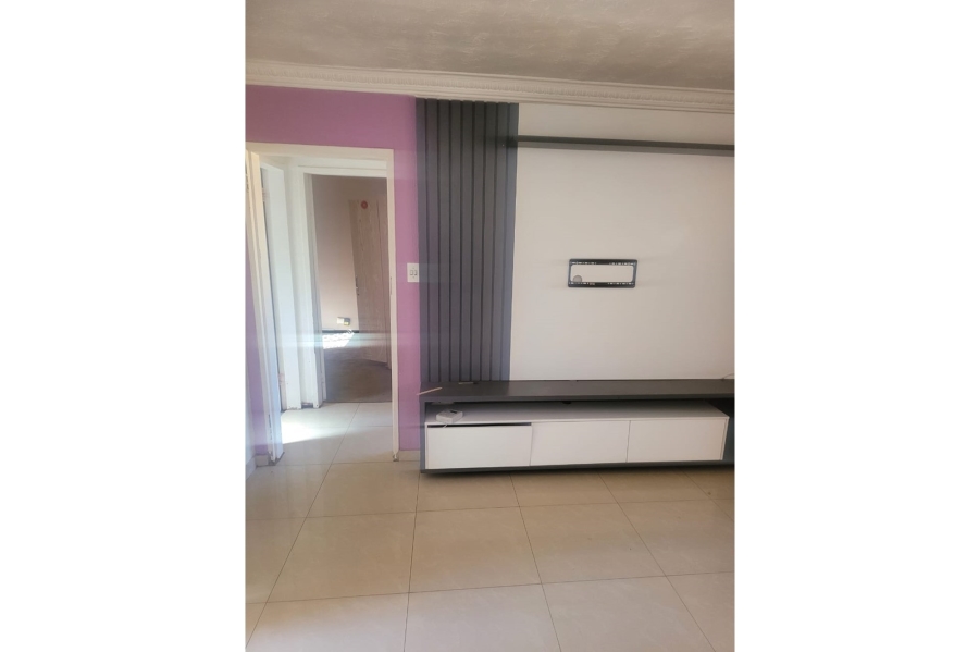 To Let 2 Bedroom Property for Rent in Protea North Gauteng