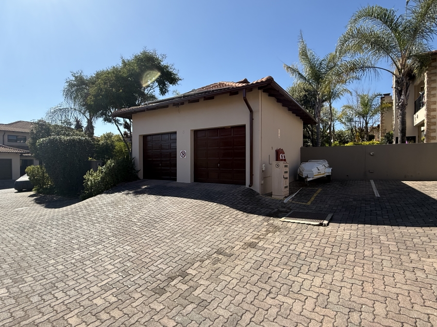 4 Bedroom Property for Sale in Honeydew Manor Gauteng