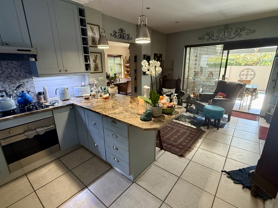 4 Bedroom Property for Sale in Honeydew Manor Gauteng