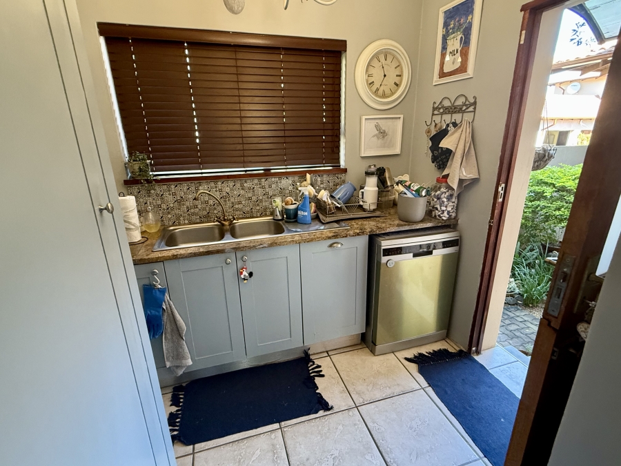 4 Bedroom Property for Sale in Honeydew Manor Gauteng