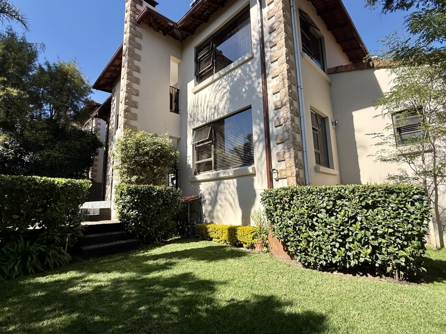 4 Bedroom Property for Sale in Honeydew Manor Gauteng