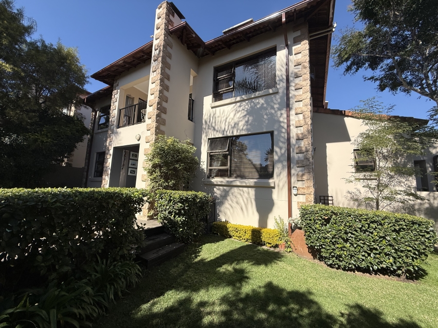 4 Bedroom Property for Sale in Honeydew Manor Gauteng
