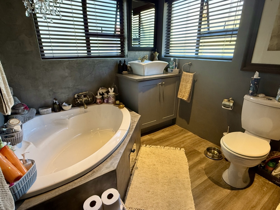 4 Bedroom Property for Sale in Honeydew Manor Gauteng