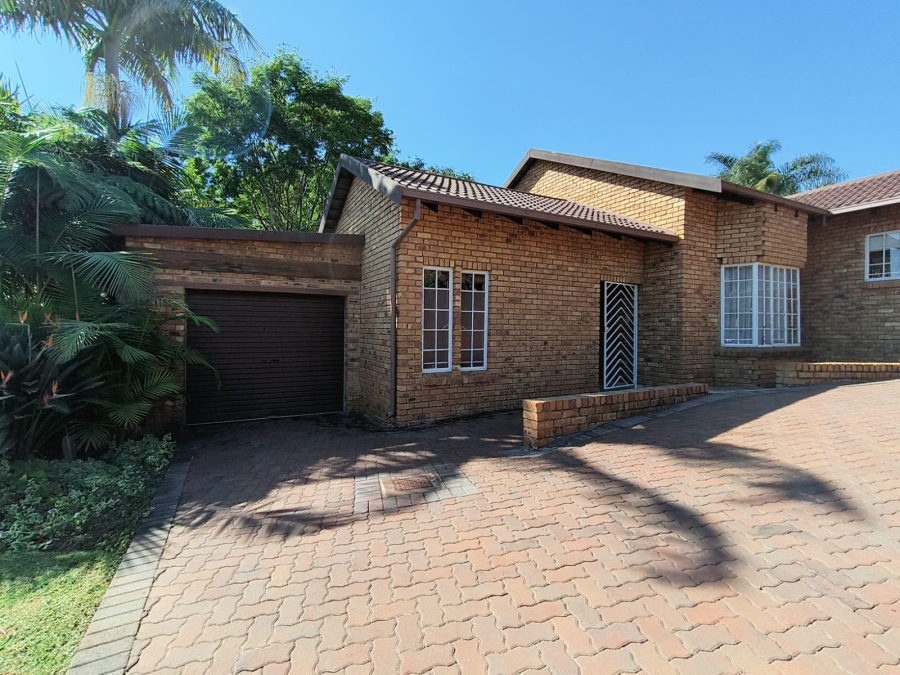 3 Bedroom Property for Sale in Garsfontein Gauteng