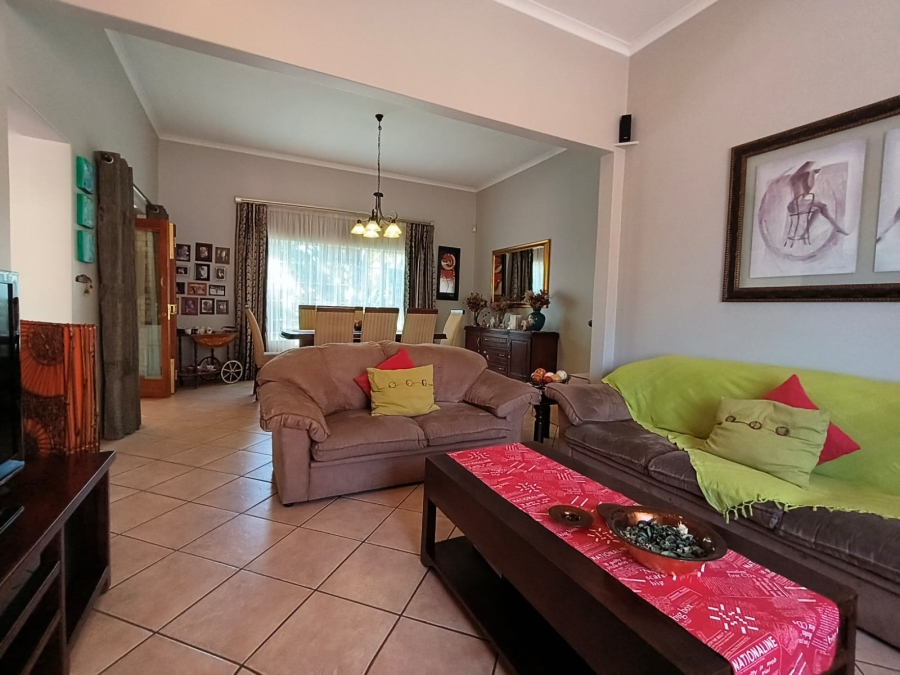 3 Bedroom Property for Sale in Garsfontein Gauteng