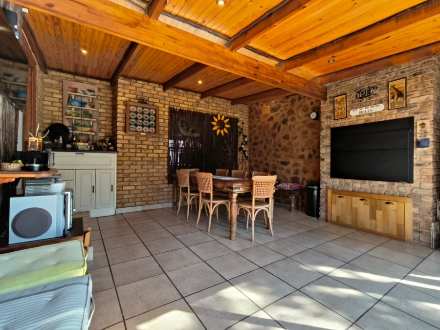 3 Bedroom Property for Sale in Garsfontein Gauteng