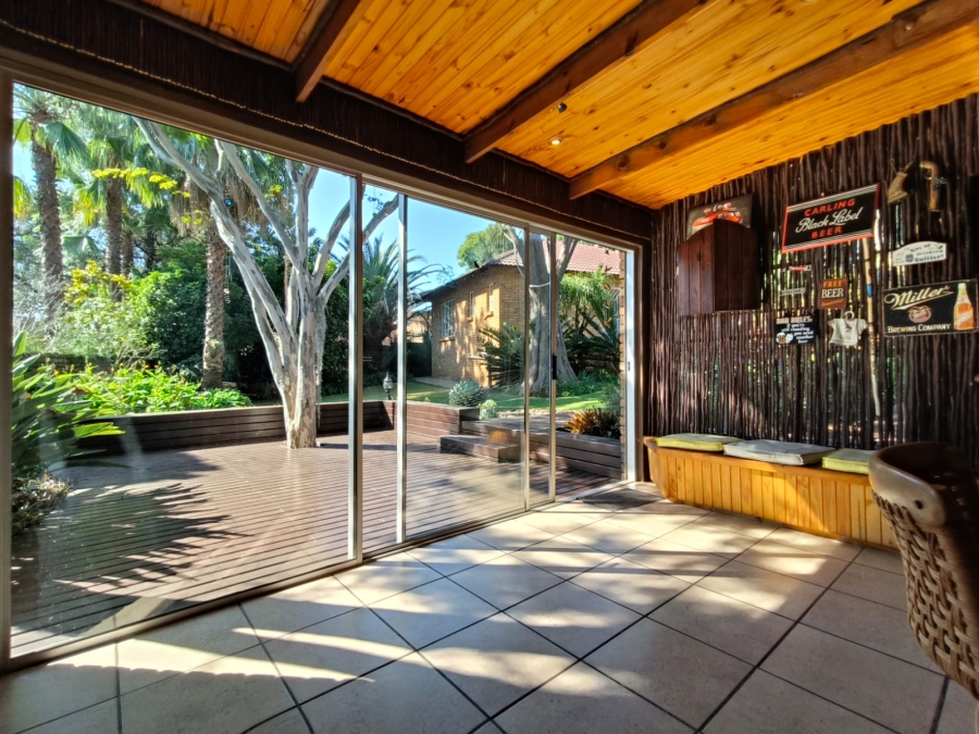 3 Bedroom Property for Sale in Garsfontein Gauteng
