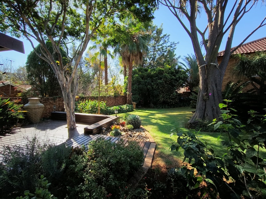 3 Bedroom Property for Sale in Garsfontein Gauteng
