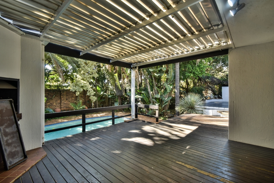 4 Bedroom Property for Sale in Faerie Glen Gauteng