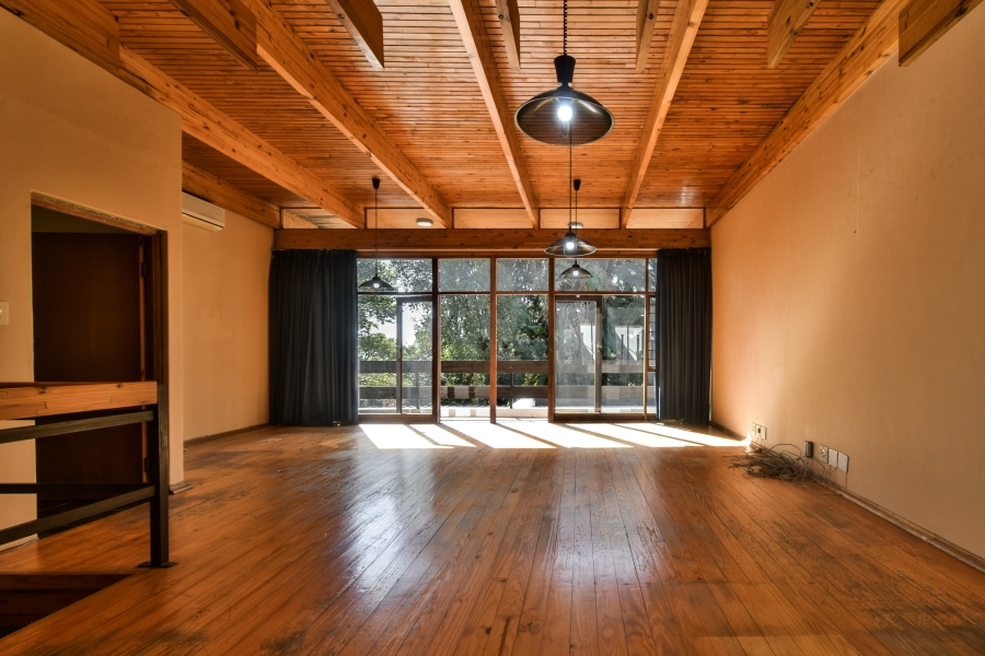 4 Bedroom Property for Sale in Faerie Glen Gauteng
