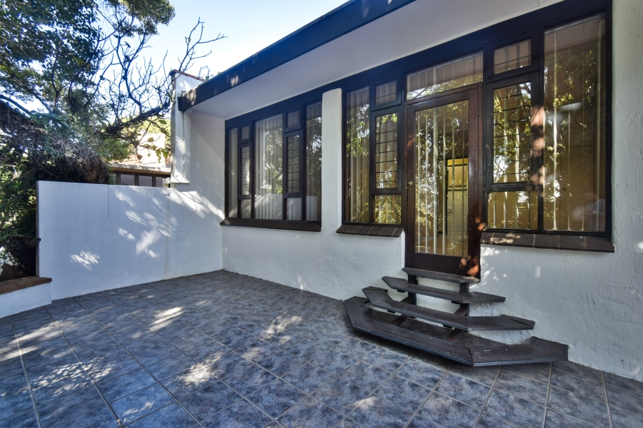 4 Bedroom Property for Sale in Faerie Glen Gauteng