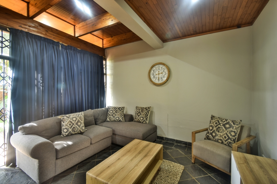 4 Bedroom Property for Sale in Faerie Glen Gauteng