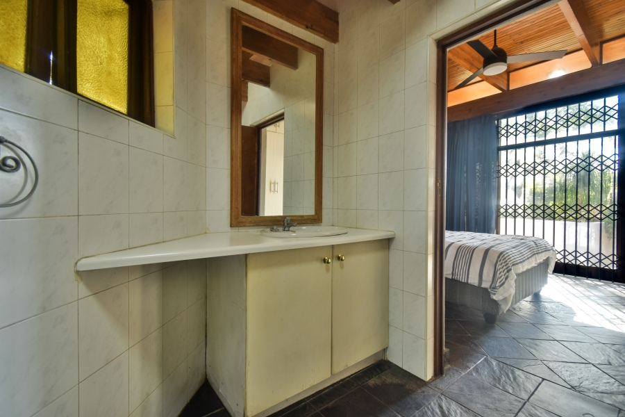 4 Bedroom Property for Sale in Faerie Glen Gauteng