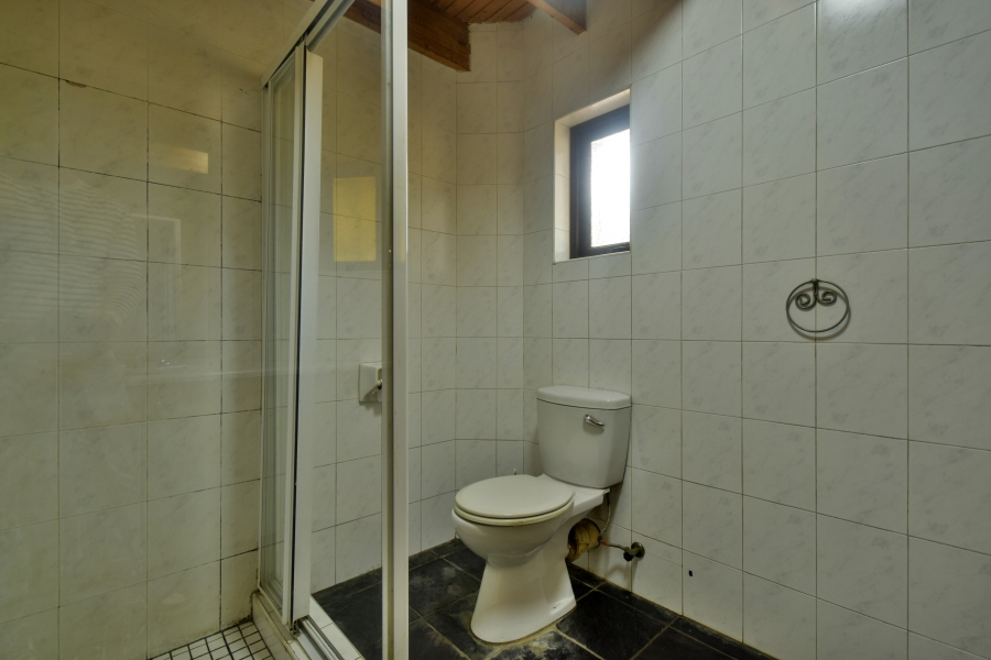 4 Bedroom Property for Sale in Faerie Glen Gauteng
