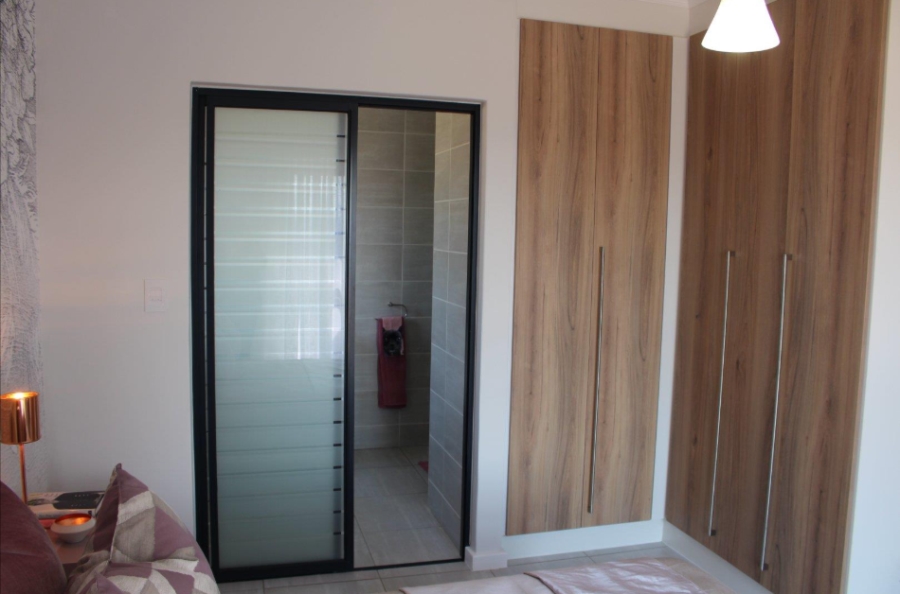 To Let 1 Bedroom Property for Rent in Waterfall Gauteng