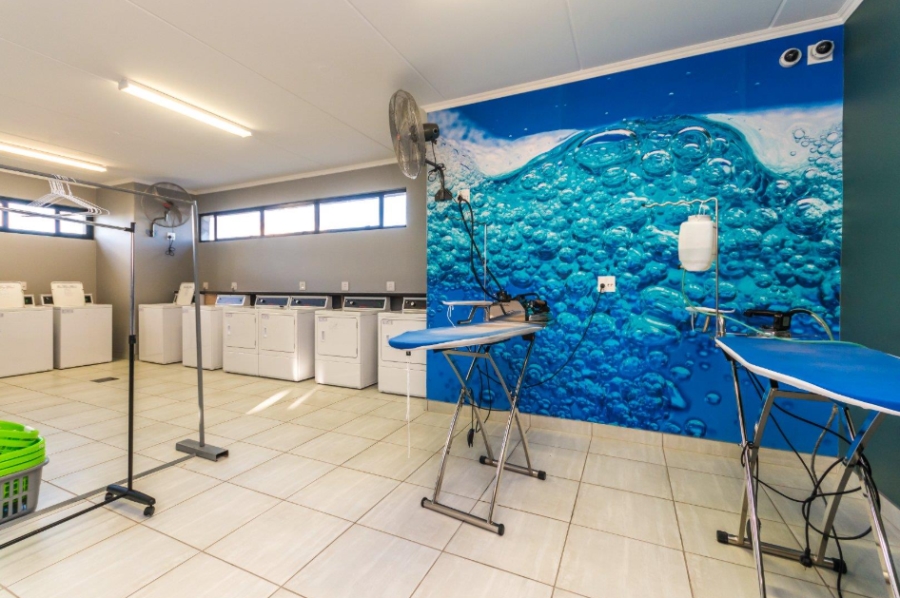 To Let 1 Bedroom Property for Rent in Waterfall Gauteng
