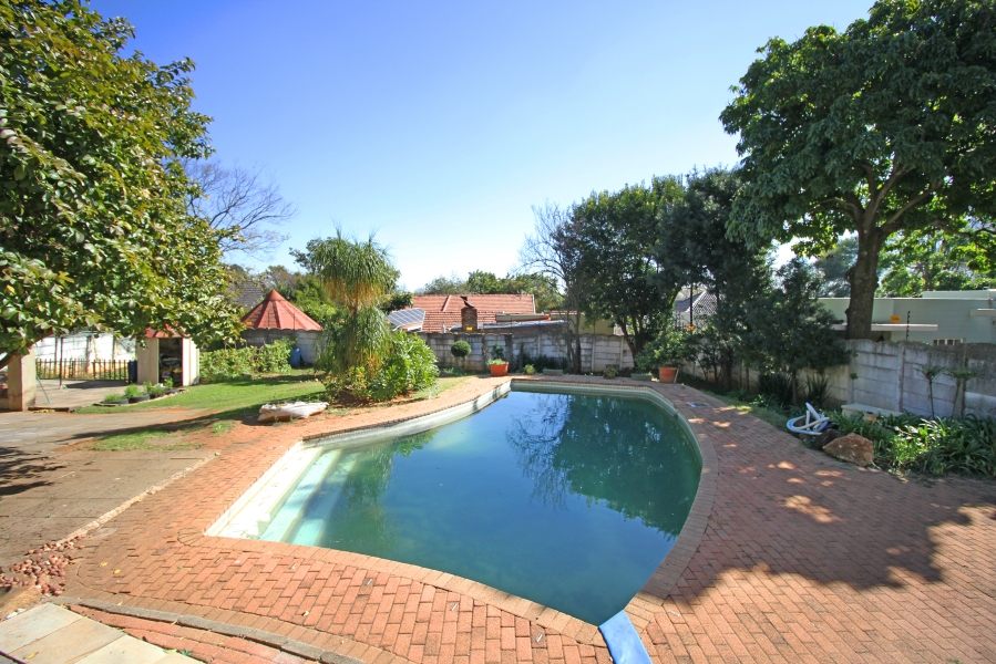 To Let 3 Bedroom Property for Rent in Robindale Gauteng
