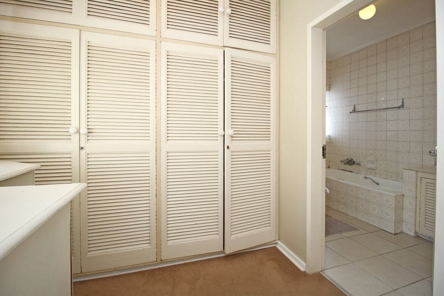 To Let 3 Bedroom Property for Rent in Robindale Gauteng