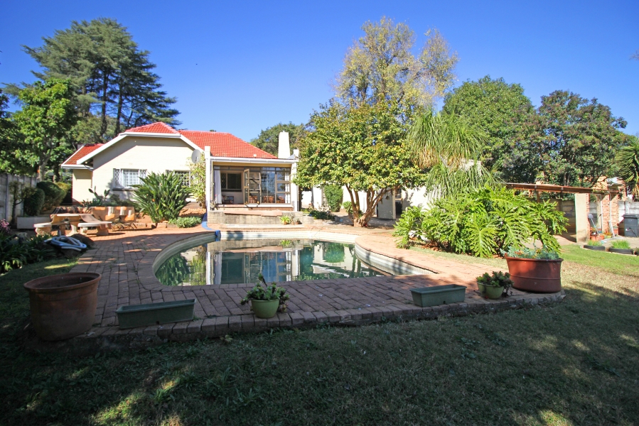 To Let 3 Bedroom Property for Rent in Robindale Gauteng