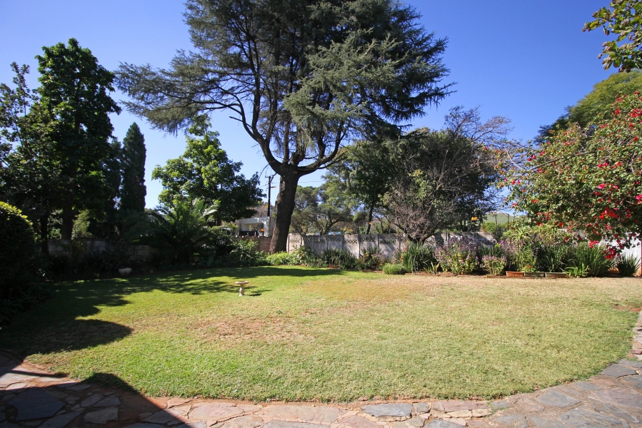 To Let 3 Bedroom Property for Rent in Robindale Gauteng