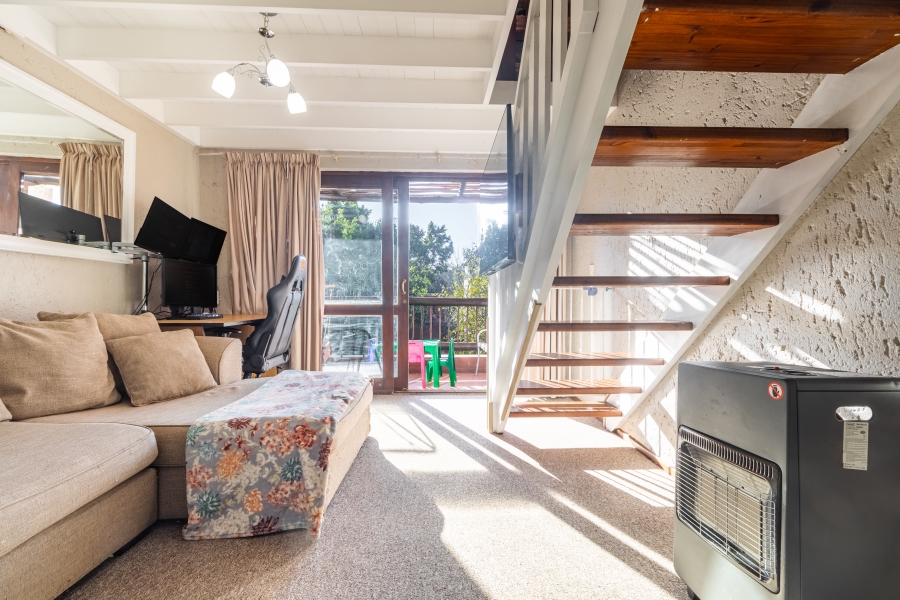 2 Bedroom Property for Sale in Magaliessig Gauteng