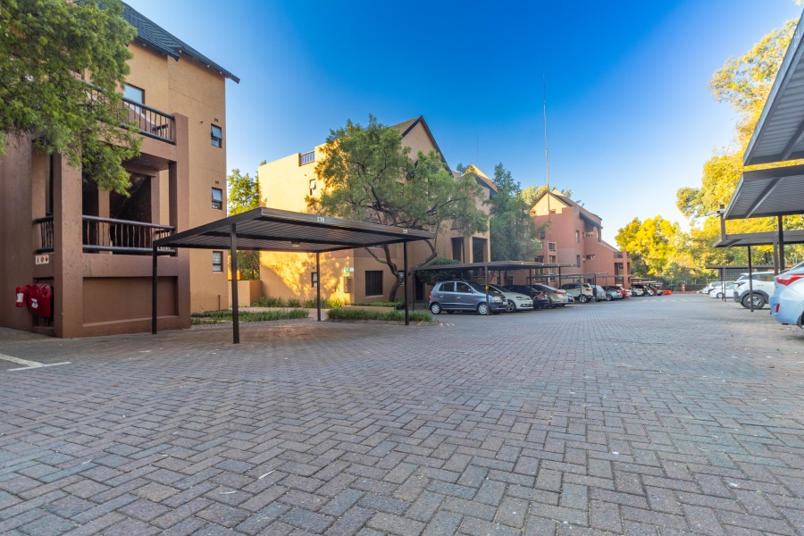 2 Bedroom Property for Sale in Magaliessig Gauteng