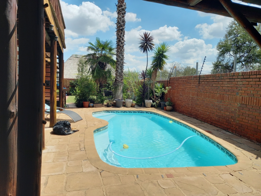 4 Bedroom Property for Sale in Equestria Gauteng