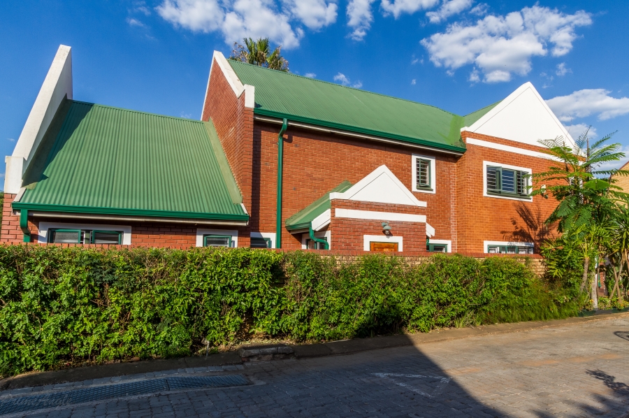 4 Bedroom Property for Sale in Equestria Gauteng