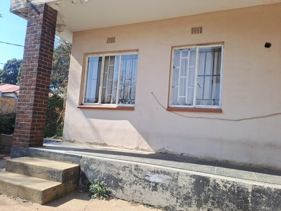 5 Bedroom Property for Sale in Turf Club Gauteng