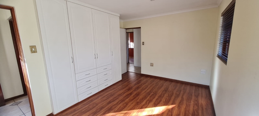 To Let 1 Bedroom Property for Rent in Bedfordview Gauteng