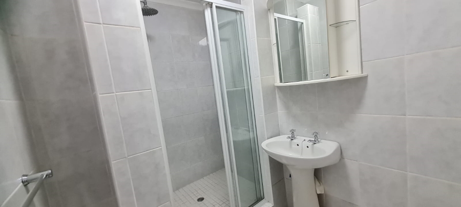 To Let 1 Bedroom Property for Rent in Bedfordview Gauteng