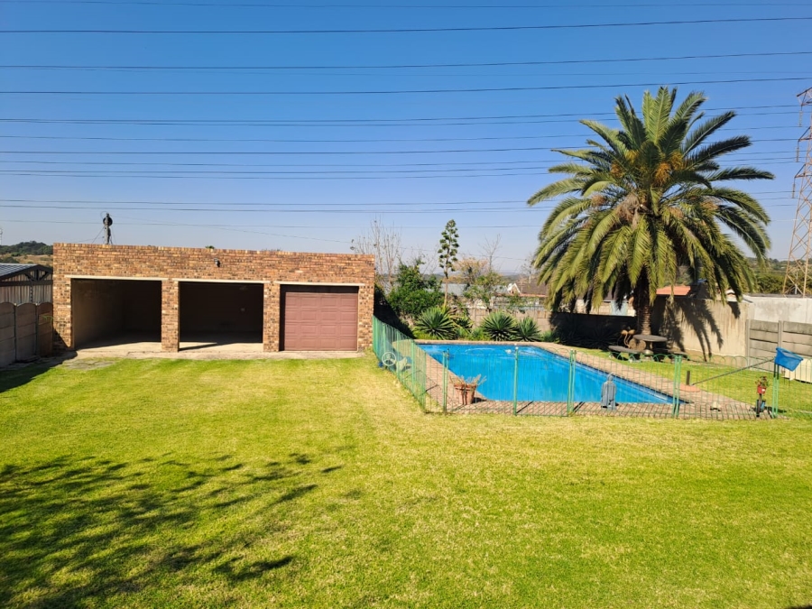 3 Bedroom Property for Sale in Suideroord Gauteng