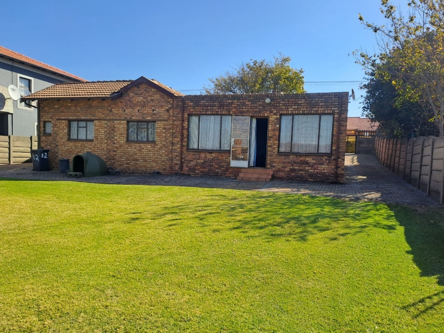 3 Bedroom Property for Sale in Suideroord Gauteng