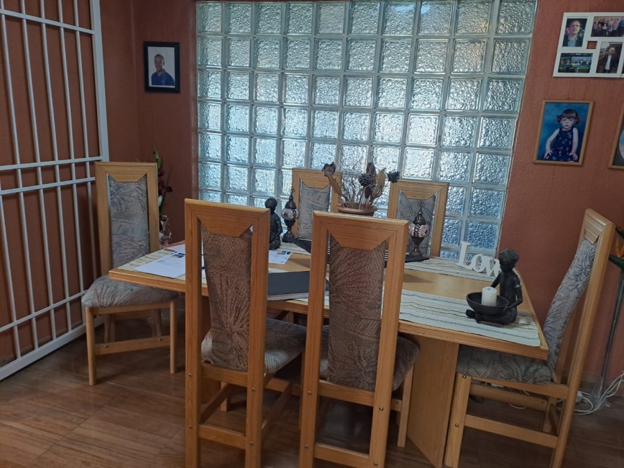 3 Bedroom Property for Sale in Suideroord Gauteng