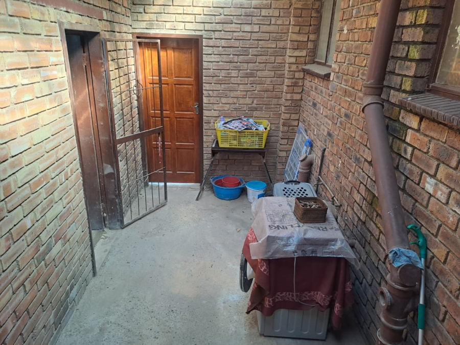 3 Bedroom Property for Sale in Suideroord Gauteng