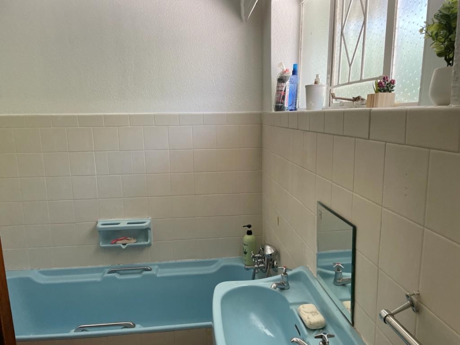 3 Bedroom Property for Sale in Edenvale Central Gauteng