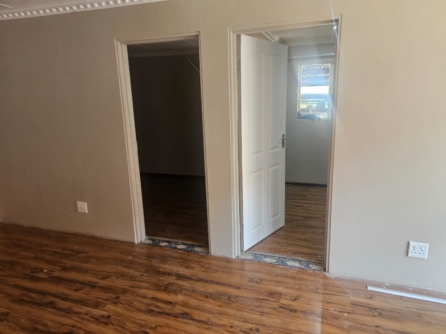 3 Bedroom Property for Sale in Edenvale Central Gauteng