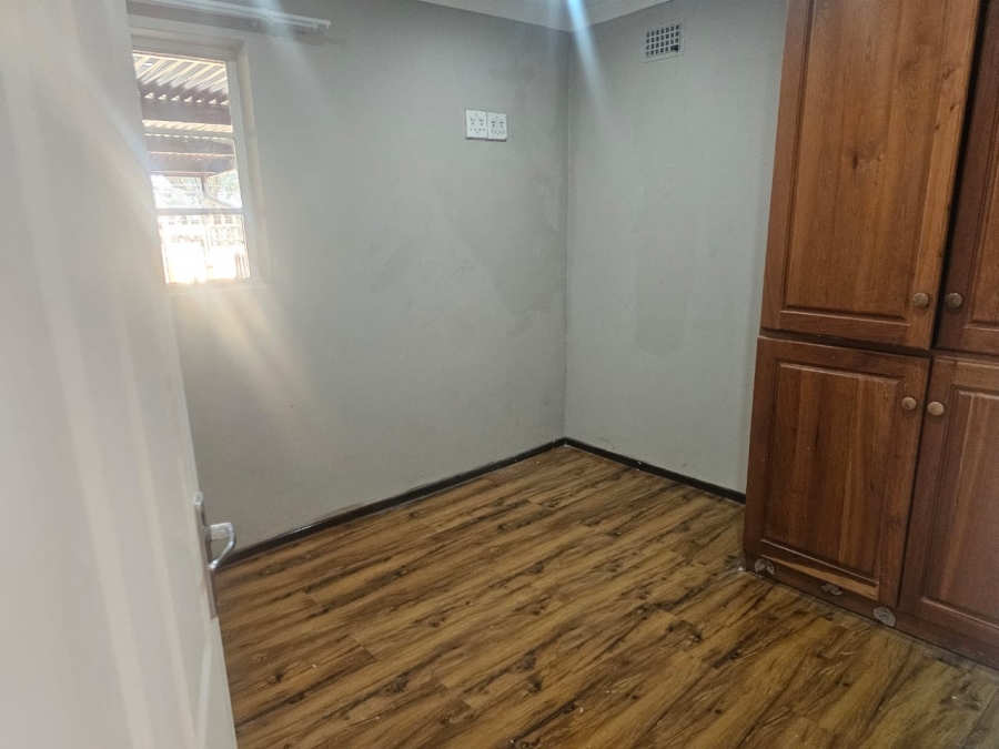 3 Bedroom Property for Sale in Edenvale Central Gauteng