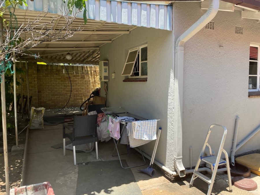 3 Bedroom Property for Sale in Edenvale Central Gauteng