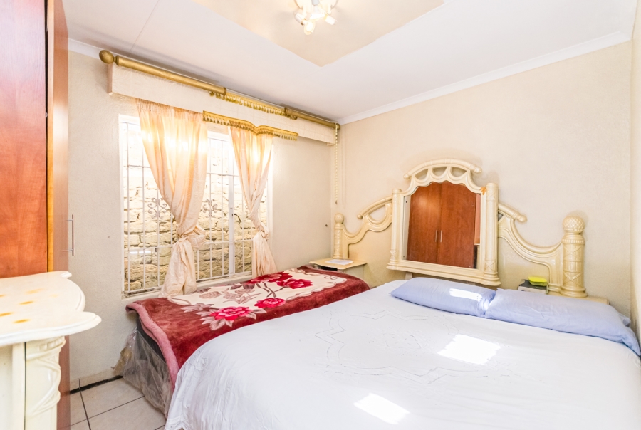 2 Bedroom Property for Sale in Cosmo City Gauteng
