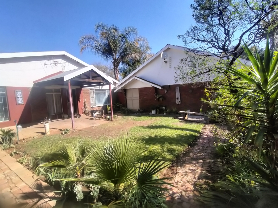 9 Bedroom Property for Sale in Bon Accord Gauteng