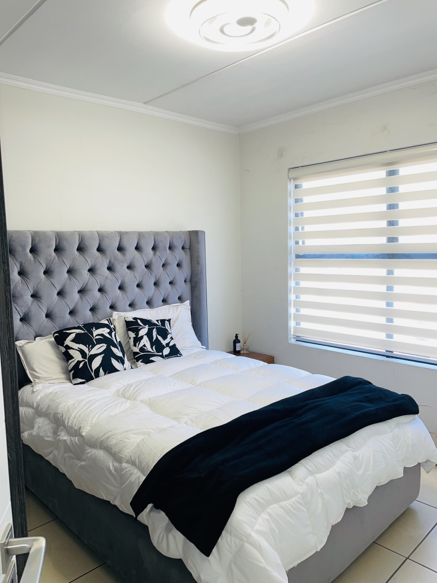 2 Bedroom Property for Sale in Olivedale Gauteng