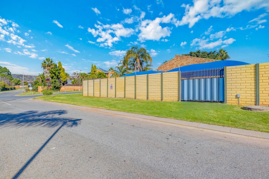 3 Bedroom Property for Sale in Rangeview Gauteng