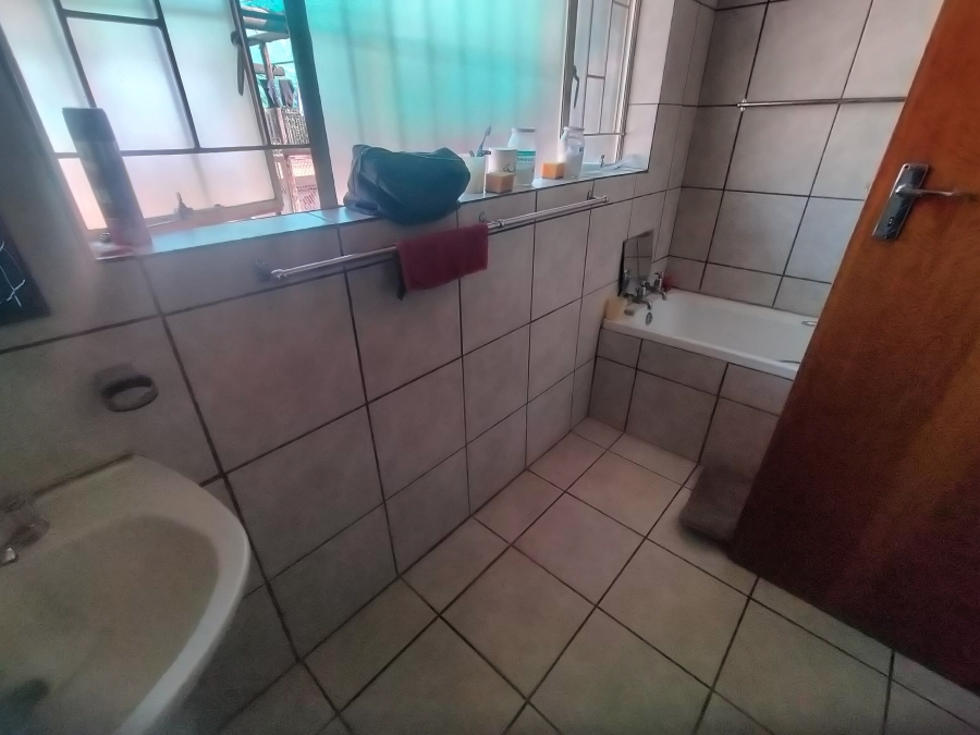 7 Bedroom Property for Sale in Bon Accord Gauteng