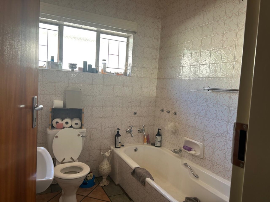 To Let 3 Bedroom Property for Rent in Rietfontein Gauteng