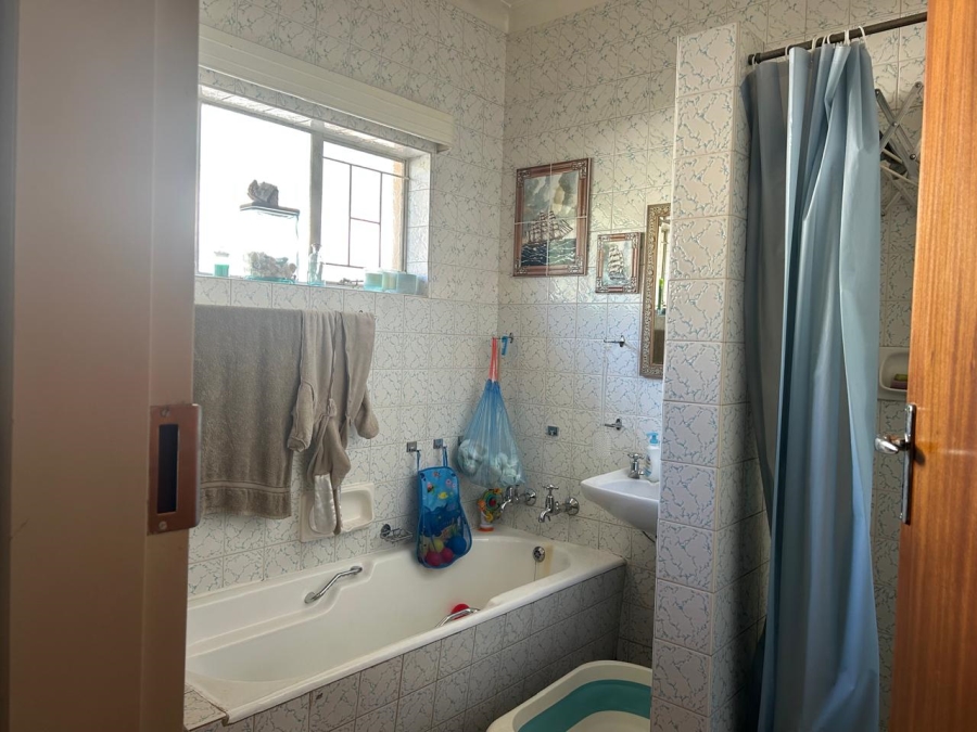 To Let 3 Bedroom Property for Rent in Rietfontein Gauteng