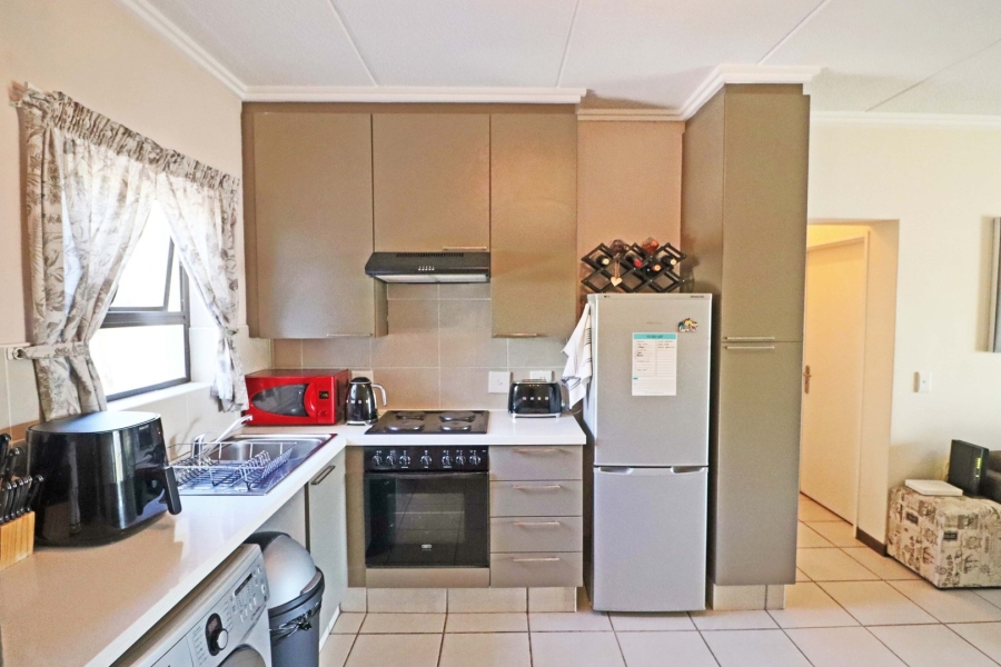 1 Bedroom Property for Sale in Bryanston Gauteng