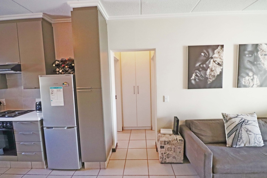 1 Bedroom Property for Sale in Bryanston Gauteng