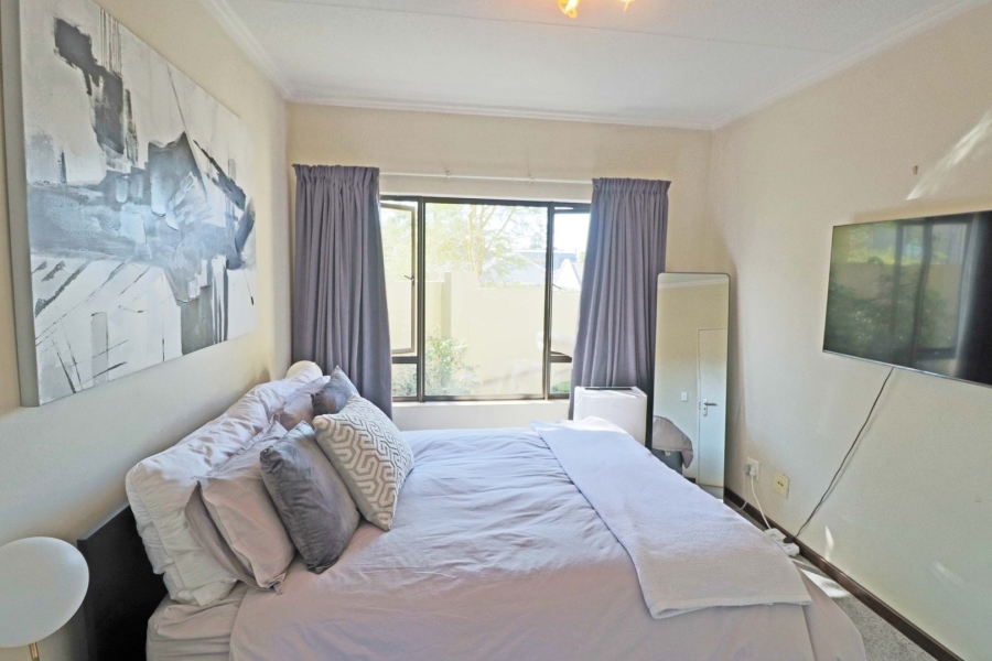 1 Bedroom Property for Sale in Bryanston Gauteng